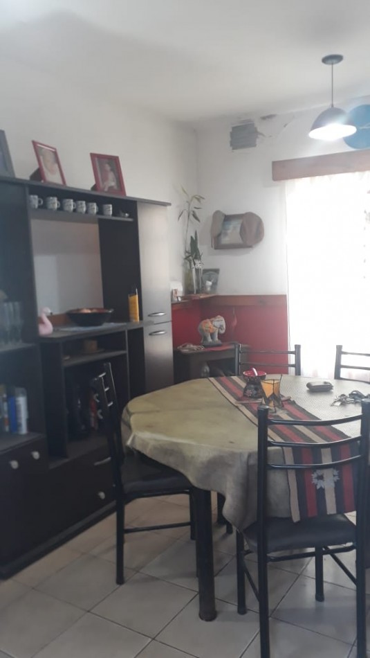 VENTA CASA EN LA CIUDAD DE LA PUNTA 