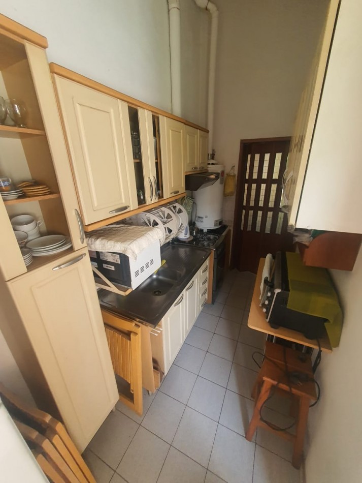 Venta de Casa con Departamento en Juana Koslay