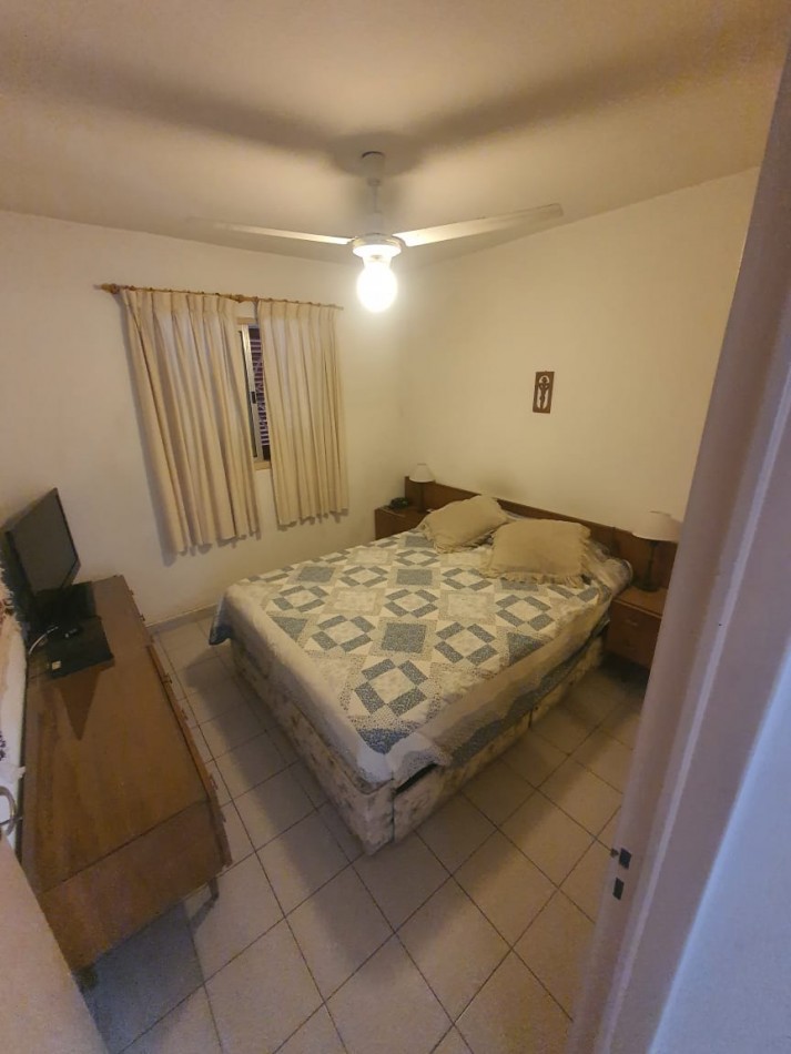 Venta de Casa con Departamento en Juana Koslay