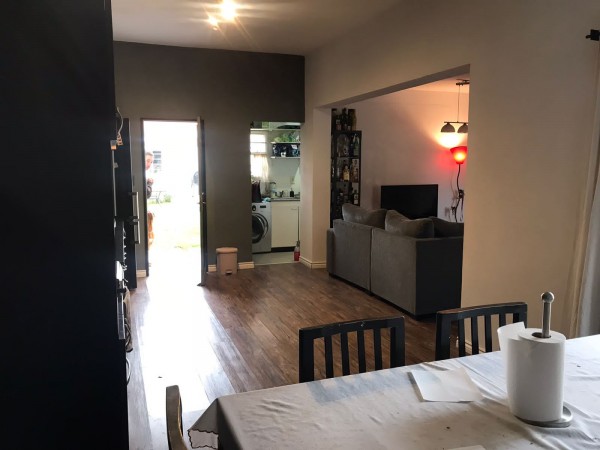 Venta de Casa "Barrio Los Lapachos"