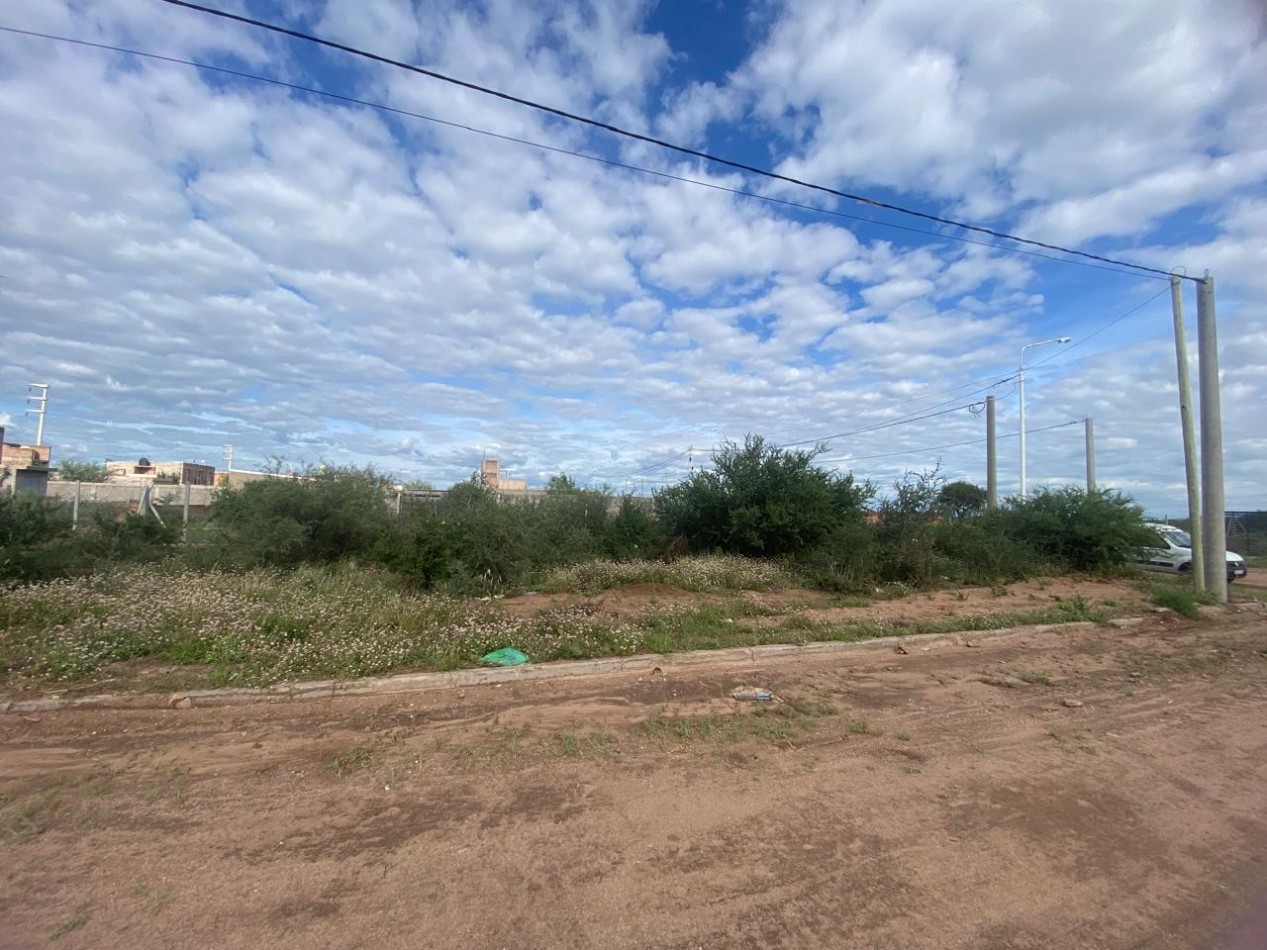 VENTA  TERRENO RUTA 146 