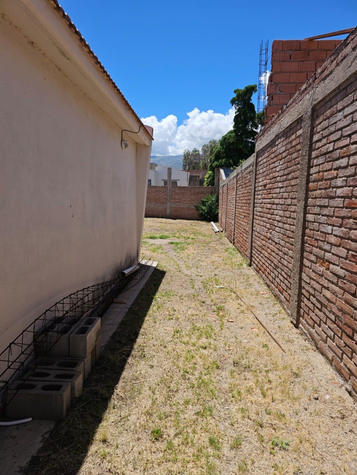 VENTA CASA BARRIO LOS LAPACHOS