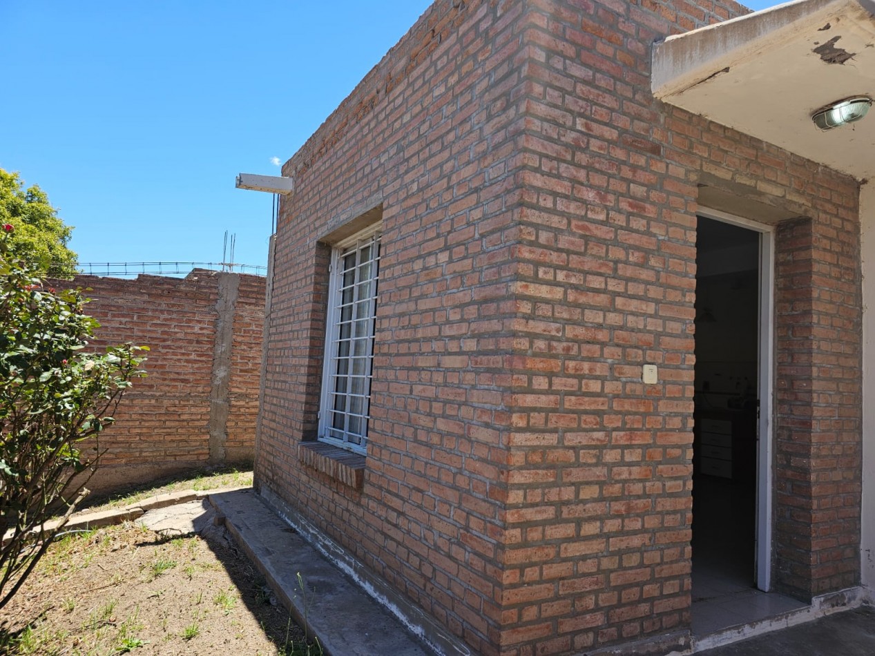 VENTA CASA BARRIO LOS LAPACHOS