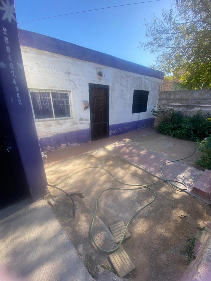 VENTA CASA CERCA DEL CENTRO EN PASAJE MAURO , SAN LUIS