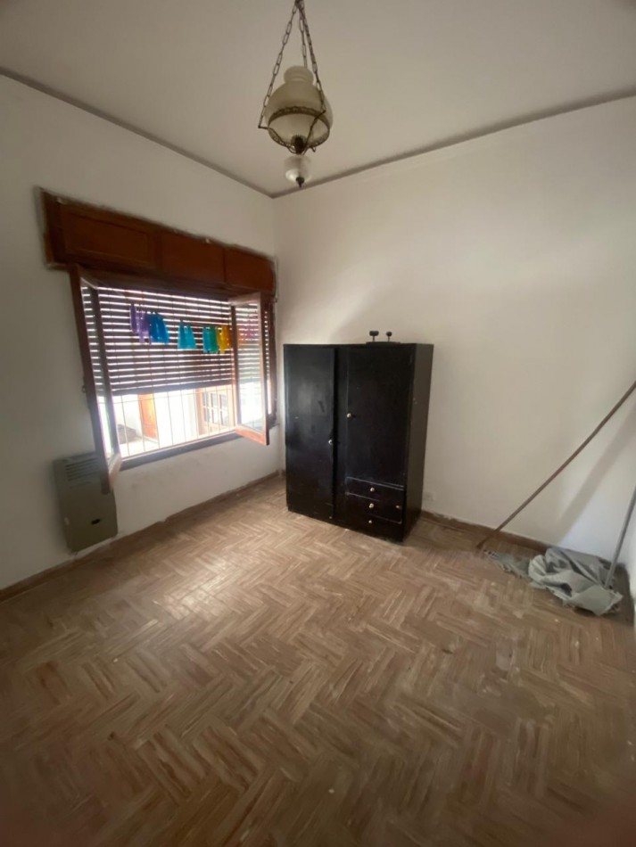 VENTA CASA CALLE ALMIRANTE BROW A METROS DE JUSTO DARACT. SAN LUIS.