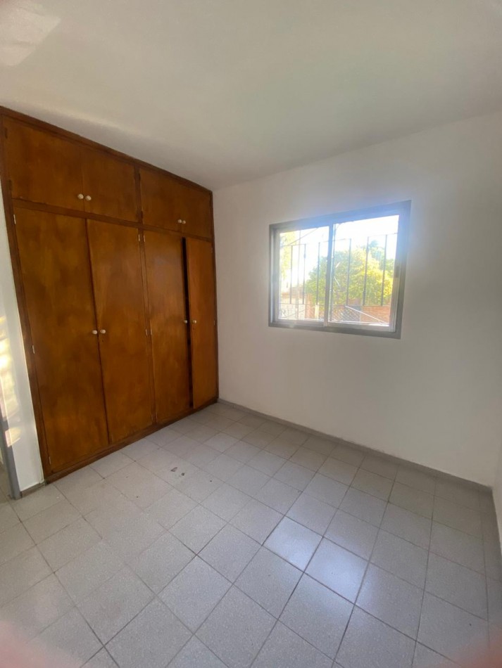 CASA ALQUILER 1 ER ROTONDA SAN LUIS CAPITAL.