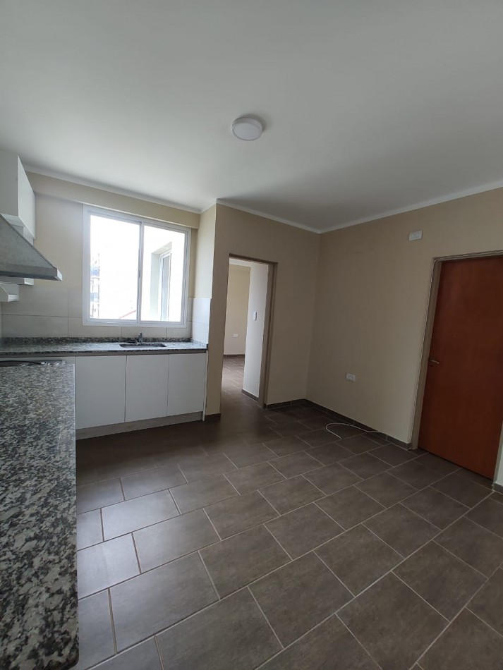 ALQUILER DEPARTAMENTO CENTRICO EN  CALLE PEDERNERA ENTRE COLON Y RIVADAVIA , SAN LUIS .