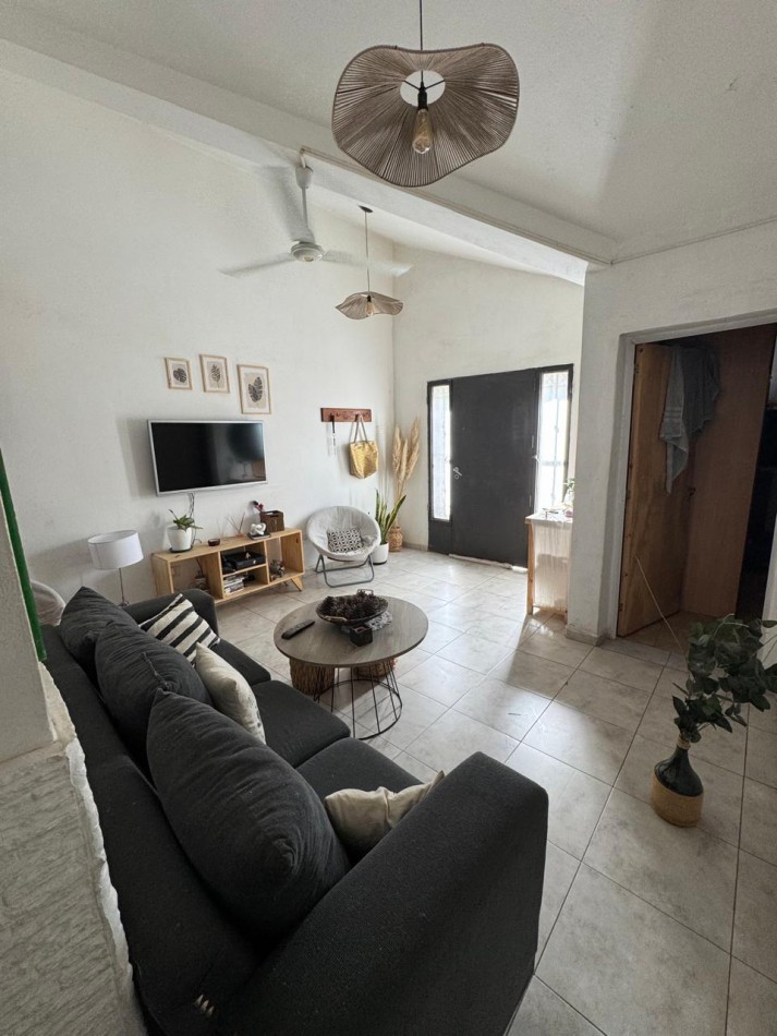 Venta casa Barrio 137 vdas ( primer rotonda) San Luis.