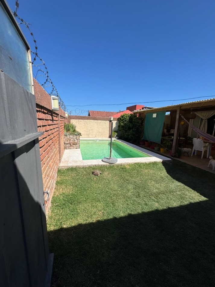 Venta casa Barrio 137 vdas ( primer rotonda) San Luis.
