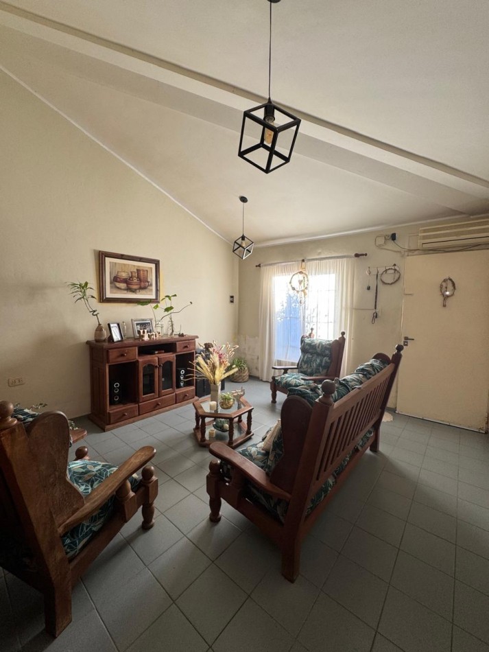 VENTA HERMOSA CASA CON PILETA, CIUDAD DE LA PUNTA, SAN LUIS