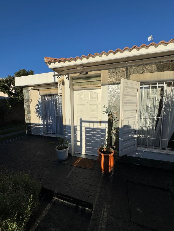 VENTA HERMOSA CASA CON PILETA, CIUDAD DE LA PUNTA, SAN LUIS