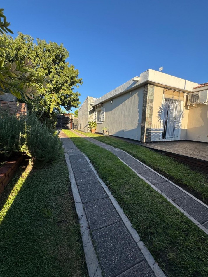 VENTA HERMOSA CASA CON PILETA, CIUDAD DE LA PUNTA, SAN LUIS