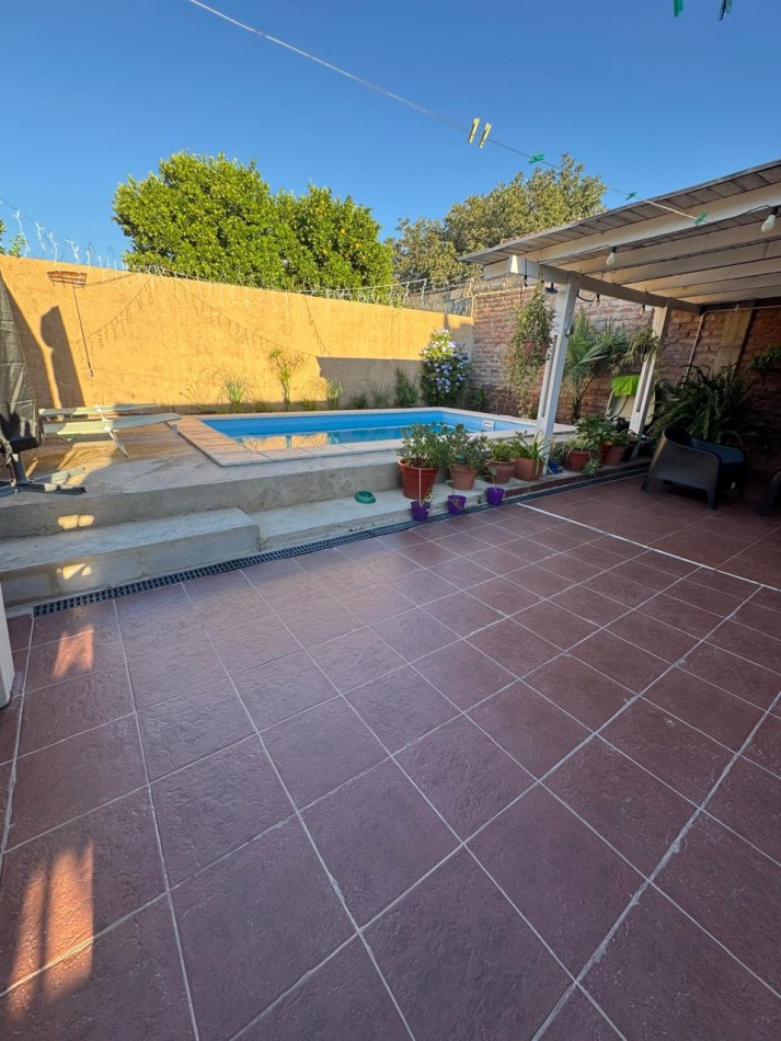 VENTA HERMOSA CASA CON PILETA, CIUDAD DE LA PUNTA, SAN LUIS