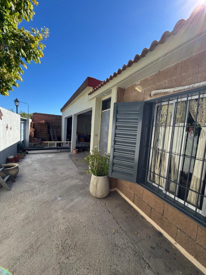 VENTA CASA CON PILETA 