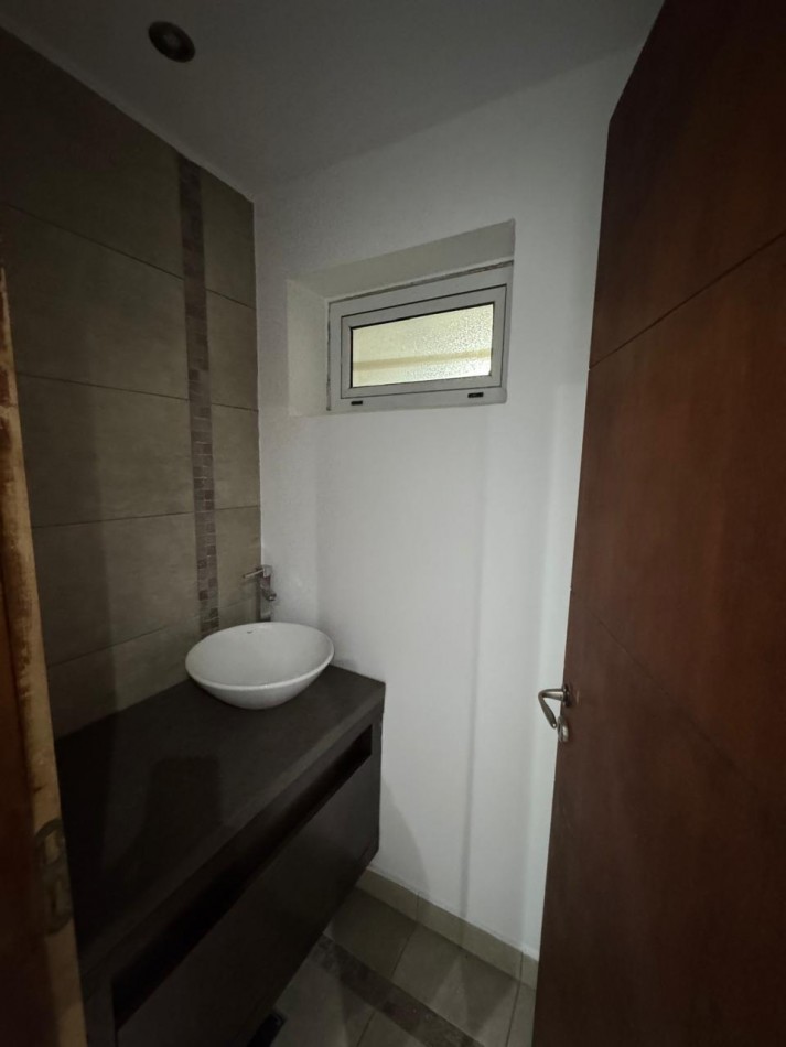 alquiler/ venta casa Barrio Los Lapachos Ciudad de La Punta.
