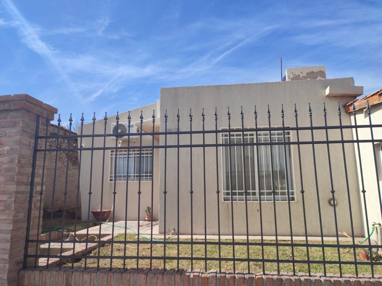 alquiler/ venta casa Barrio Los Lapachos Ciudad de La Punta.