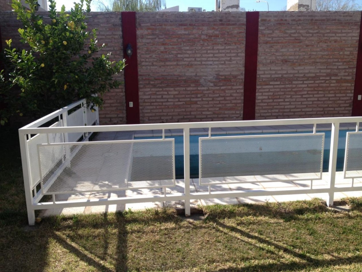 alquiler/ venta casa Barrio Los Lapachos Ciudad de La Punta.