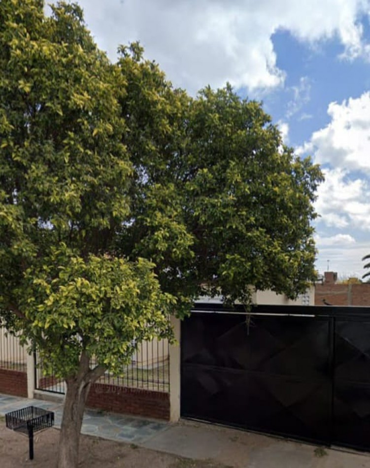 VENTA CASA CIUDAD DE LA PUNTA. SAN LUIS