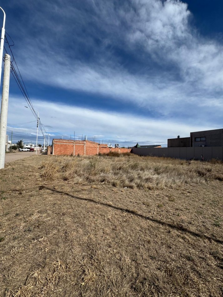 VENTA TERRENO BARRIO BARRANCAS COLORADAS SAN LUIS 