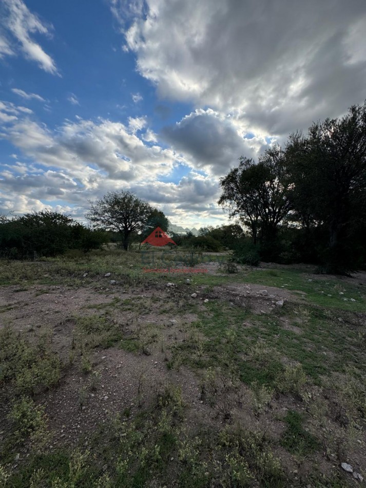 VENTA TERRENO SOBRE AUTOPISTA 25 DE MAYO 