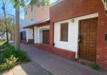 VENTA CASA CALLE ALMIRANTE BROW A METROS DE JUSTO  DARACT. SAN LUIS.